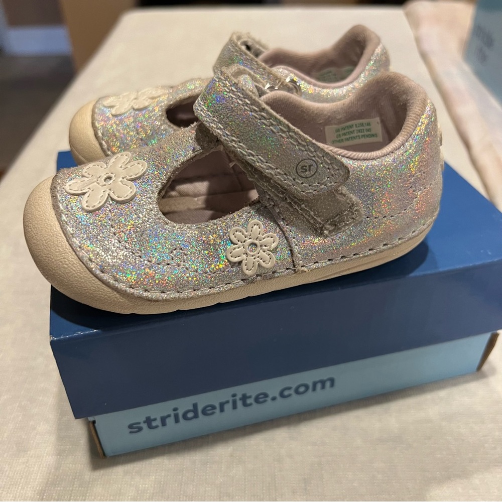 Girls stride rite shoes - 5.5w